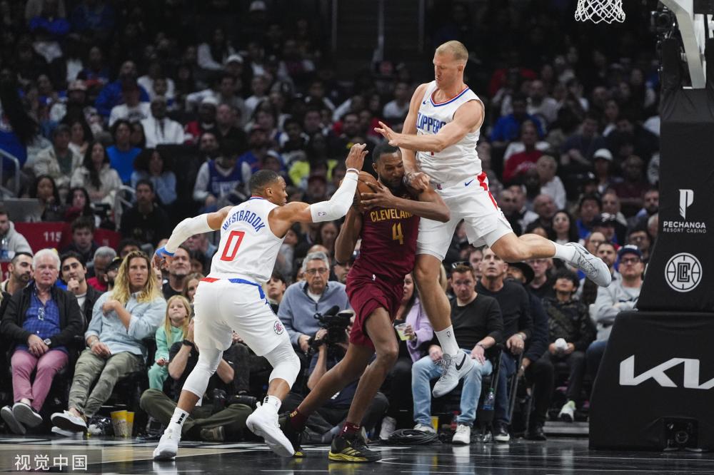 也是赛场气 也是赛场气